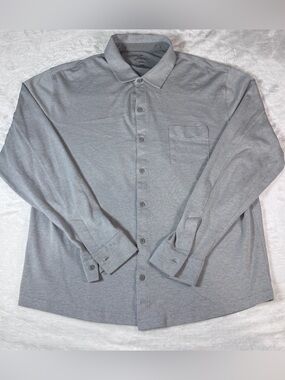 Fabletics Men’s XL Gray Performance Long Sleeve Button Up Shirt